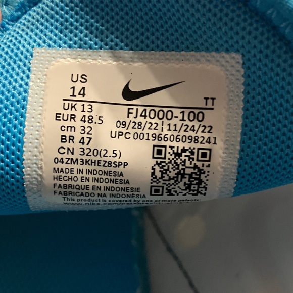 Nike Air Maxx 270 White with Blue and Orange Accents main image 6